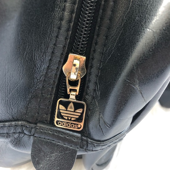*sold* Vintage Adidas bag - Picture 3 of 9